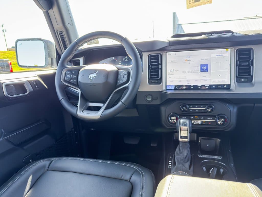 New 2026 Ford Bronco Outer Banks - photo - 10