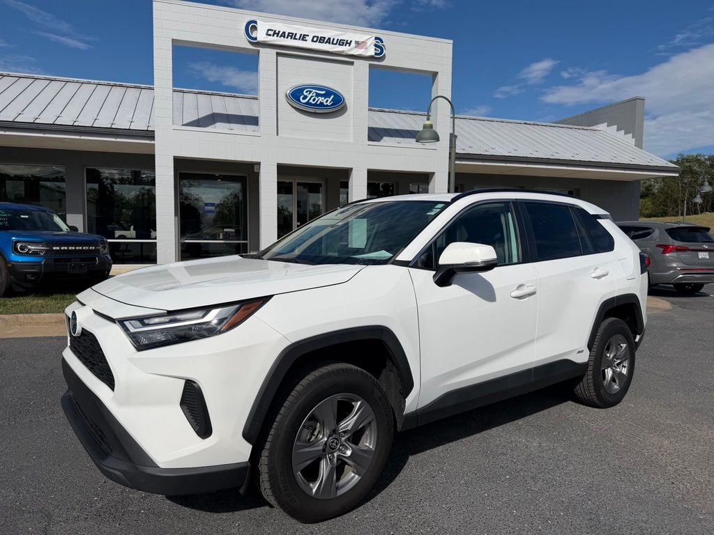 Pre-Owned 2023 Toyota RAV4 Hybrid XLE - photo - 0