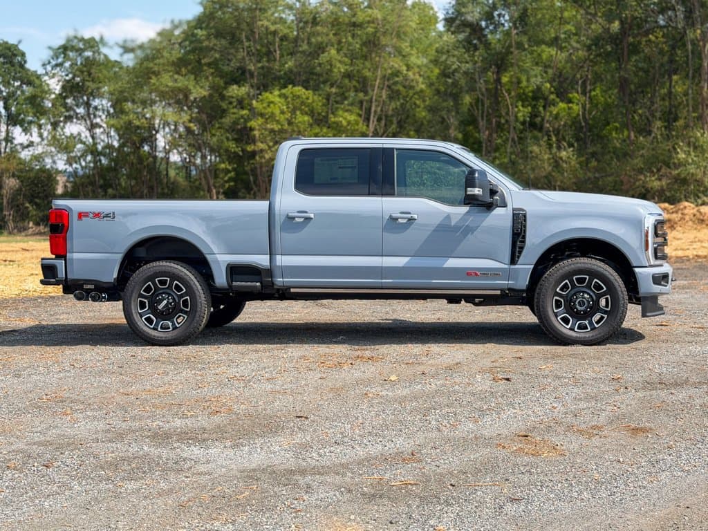 New 2026 Ford F-250SD Platinum - photo - 2