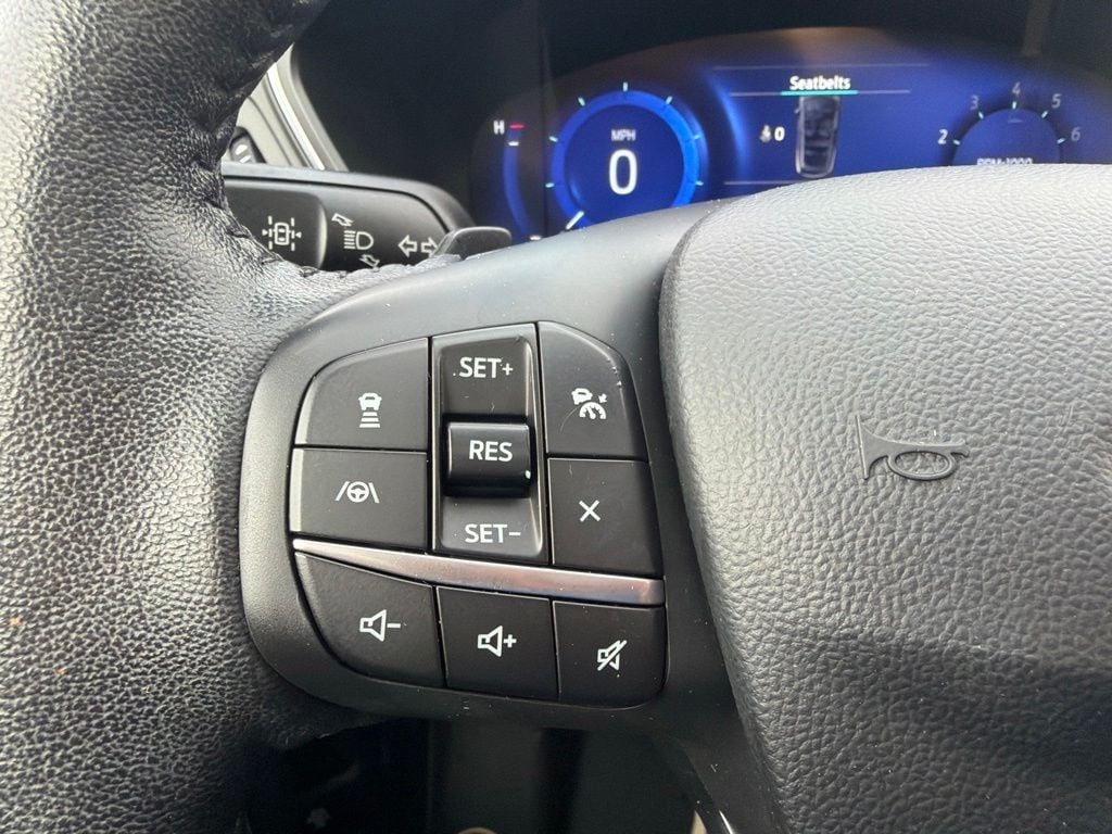 Pre-Owned 2020 Ford Escape Titanium - photo - 15