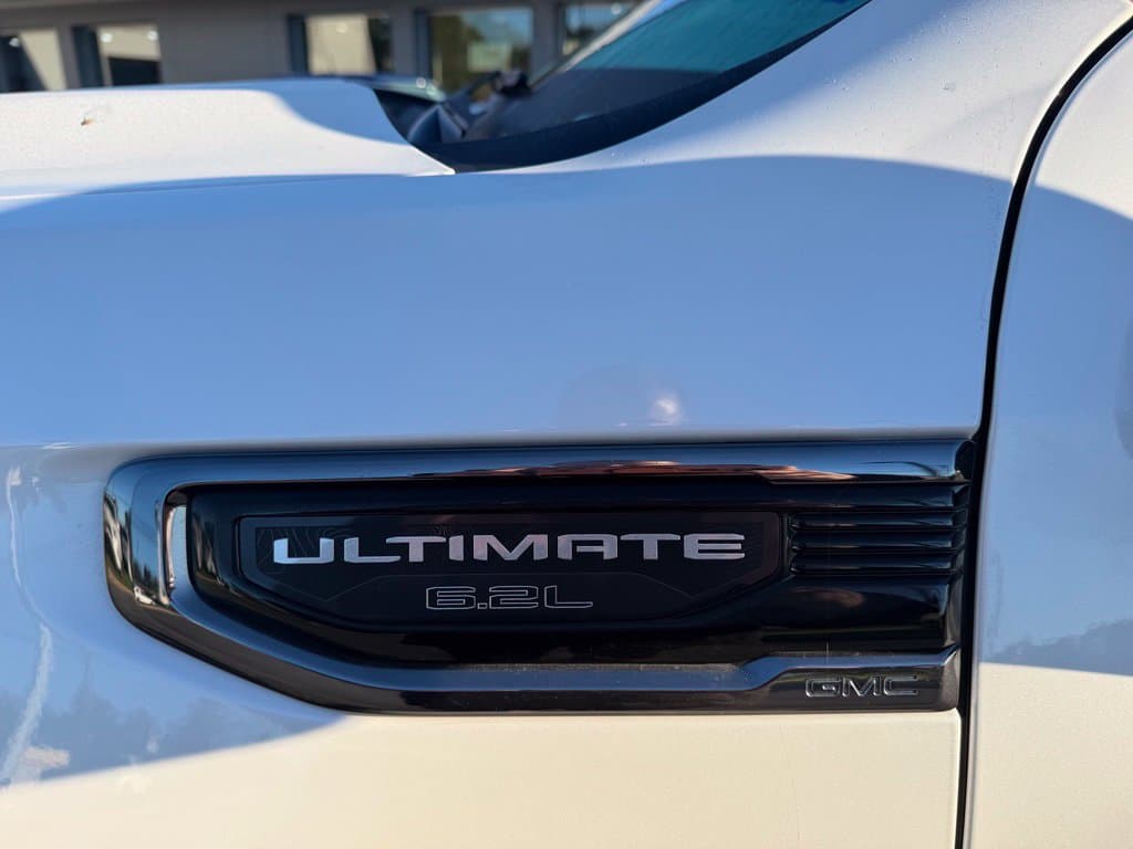 Pre-Owned 2024 GMC Sierra 1500 Denali Ultimate - photo - 8