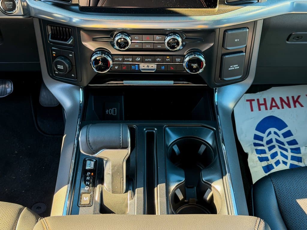 New 2026 Ford F-150 Lariat - photo - 12