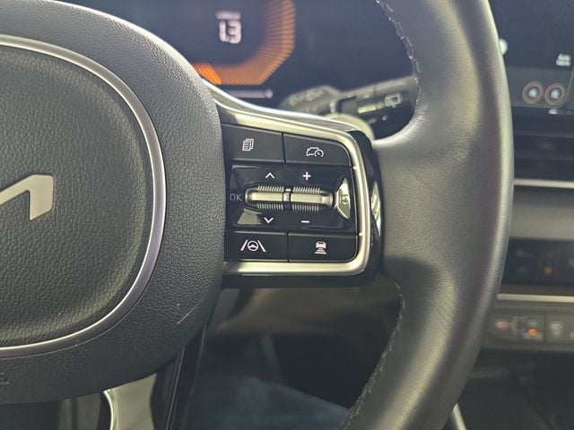 Pre-Owned 2025 Kia Carnival Hybrid EX - photo - 17