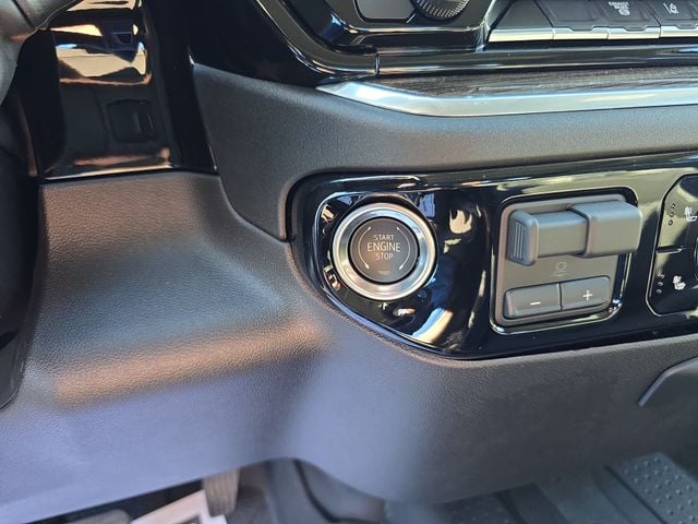 New 2026 Chevrolet Silverado 3500HD LT - photo - 18