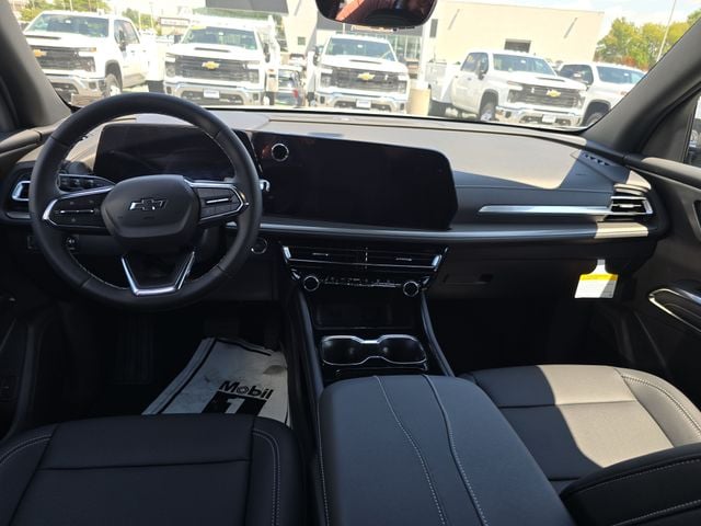 New 2026 Chevrolet Traverse LT - photo - 10
