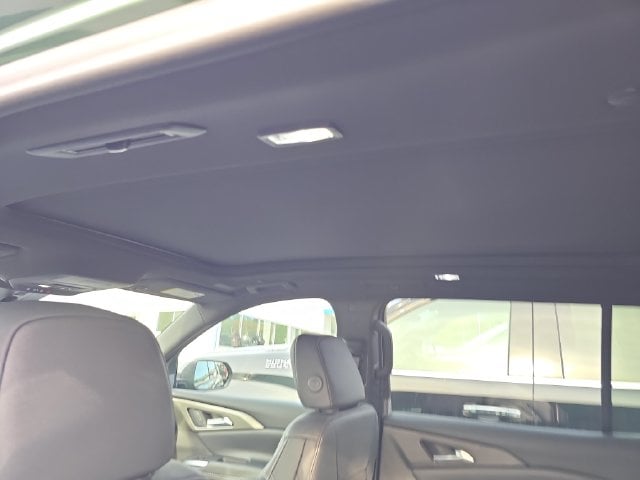New 2027 Chevrolet Traverse LT - photo - 12