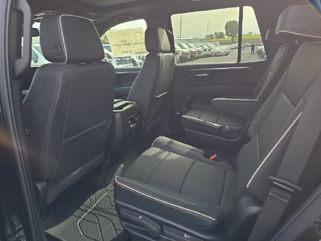 New 2026 Chevrolet Tahoe Premier - photo - 9