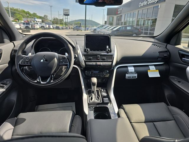Pre-Owned 2025 Mitsubishi Eclipse Cross SEL - photo - 10