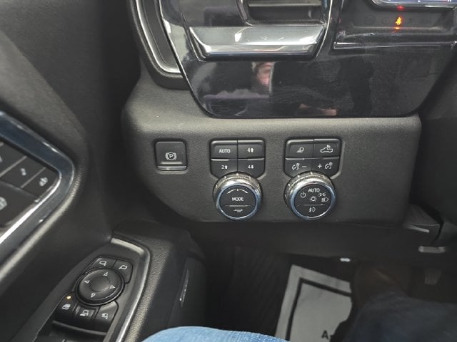 Pre-Owned 2024 GMC Sierra 2500HD SLT - photo - 19