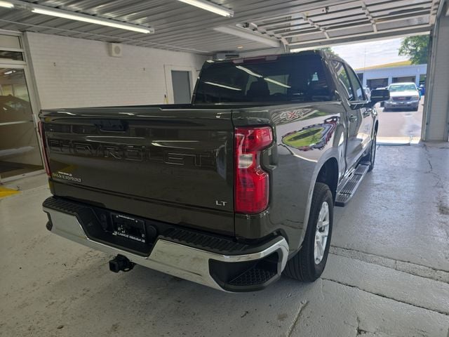 Pre-Owned 2023 Chevrolet Silverado 1500 LT - photo - 4