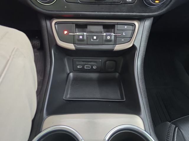 Pre-Owned 2023 GMC Terrain Denali - photo - 20