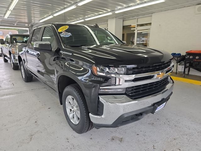 Pre-Owned 2022 Chevrolet Silverado 1500 LTD LT - photo - 6