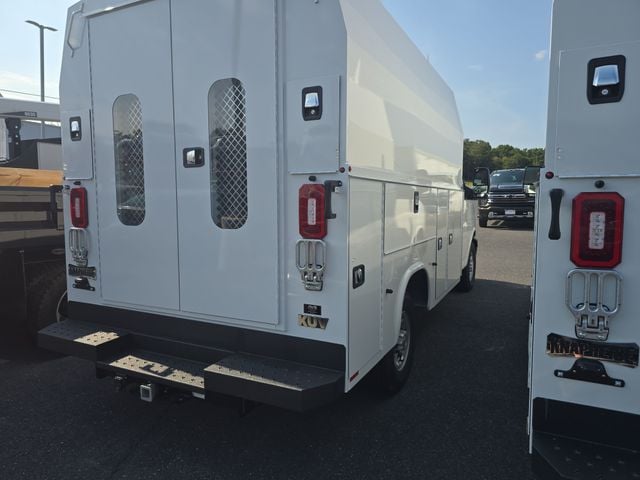 New 2026 Chevrolet Express 3500 Work Van - photo - 6