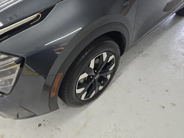 Pre-Owned 2024 Kia Sportage X-Line - photo - 8