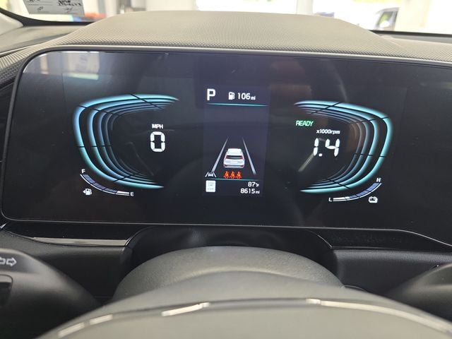 Pre-Owned 2025 Kia Niro EX - photo - 16
