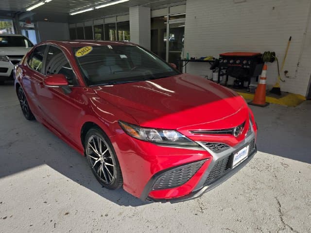 Pre-Owned 2022 Toyota Camry SE - photo - 6