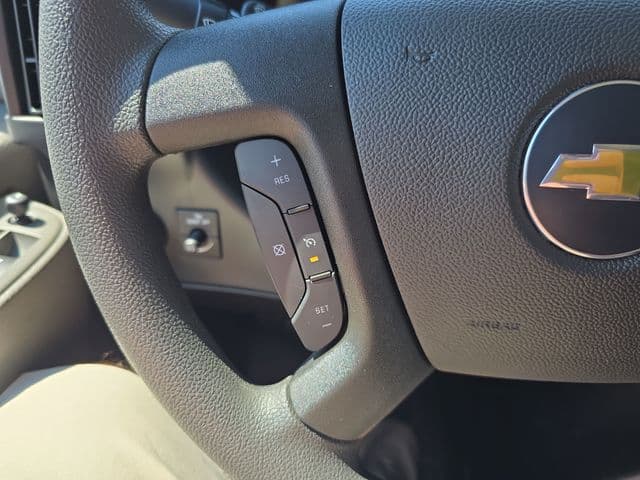 New 2026 Chevrolet Express 2500 Work Van - photo - 14