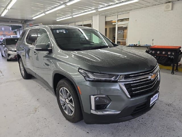 Pre-Owned 2023 Chevrolet Traverse LT - photo - 6