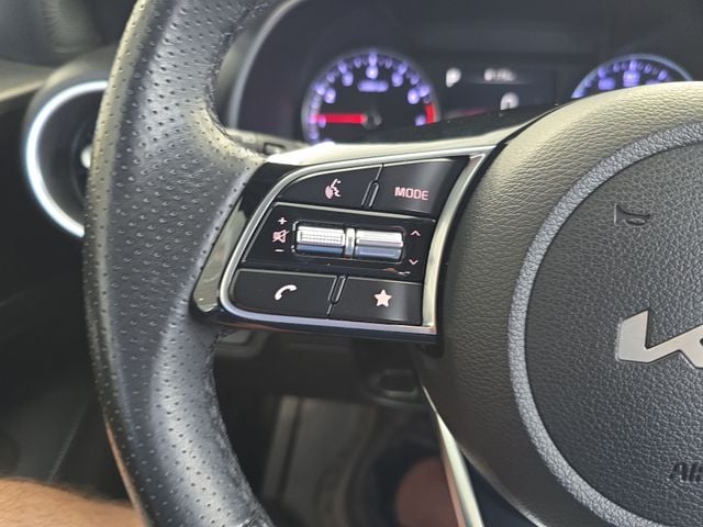 Pre-Owned 2024 Kia Forte GT-Line - photo - 19