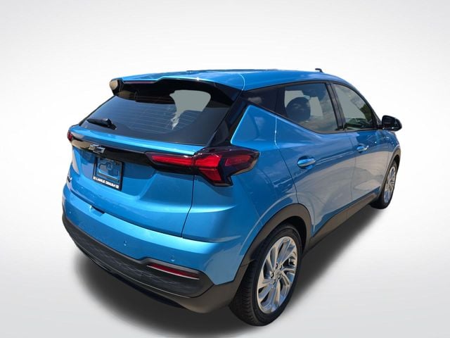 New 2027 Chevrolet Bolt EV LT - photo - 5