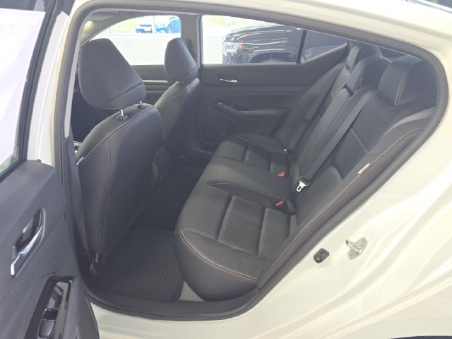 Pre-Owned 2023 Nissan Altima 2.5 SR - photo - 9