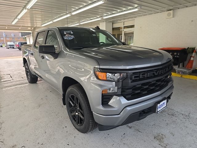 Pre-Owned 2023 Chevrolet Silverado 1500 Custom - photo - 6