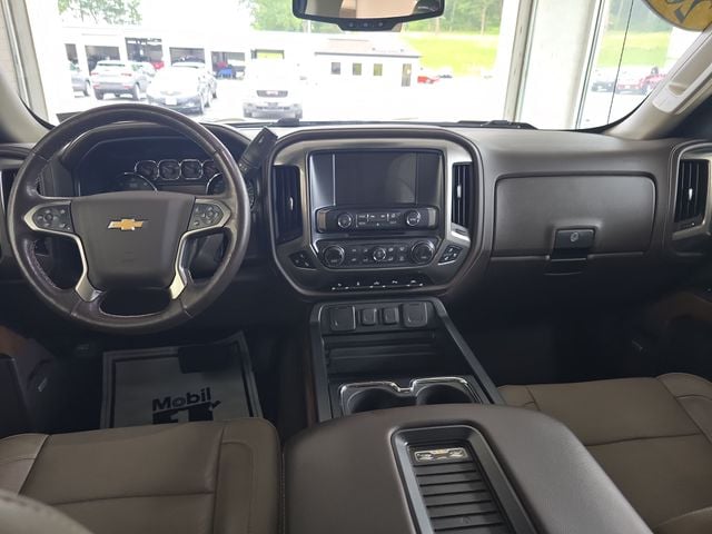 Pre-Owned 2018 Chevrolet Silverado 1500 LTZ - photo - 10
