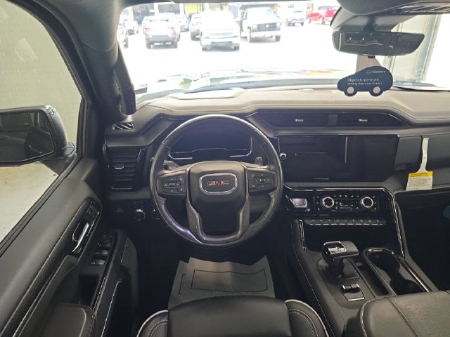 Pre-Owned 2024 GMC Sierra 1500 AT4X - photo - 11