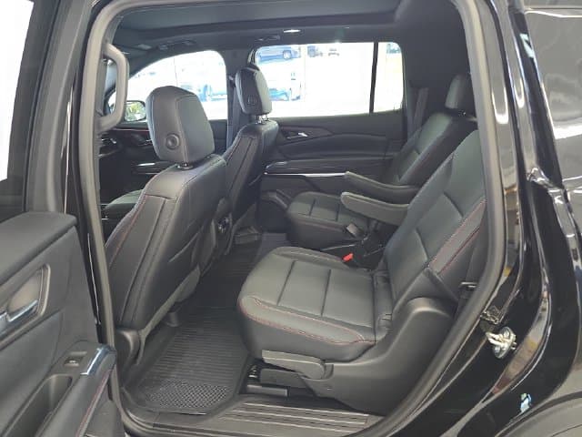Pre-Owned 2026 Chevrolet Traverse Z71 - photo - 9