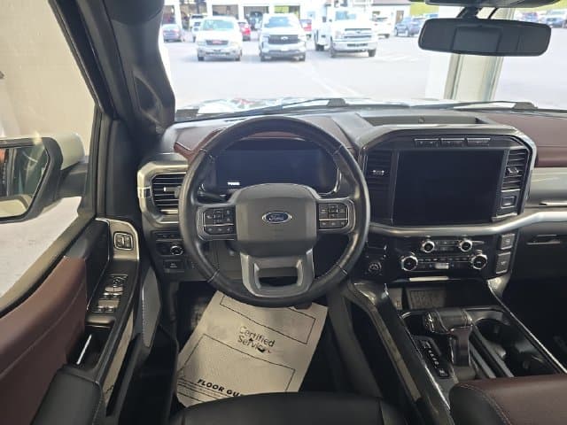 Pre-Owned 2023 Ford F-150 Lariat - photo - 11