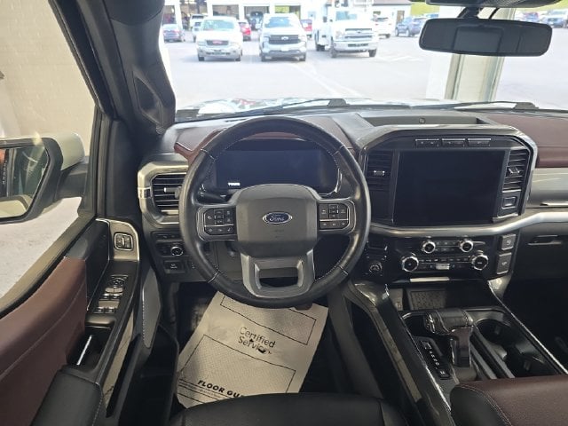 Pre-Owned 2023 Ford F-150 Lariat - photo - 11