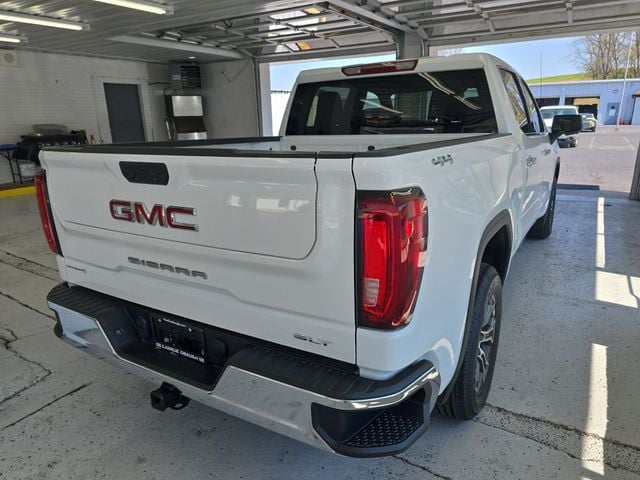Pre-Owned 2025 GMC Sierra 1500 SLT - photo - 9