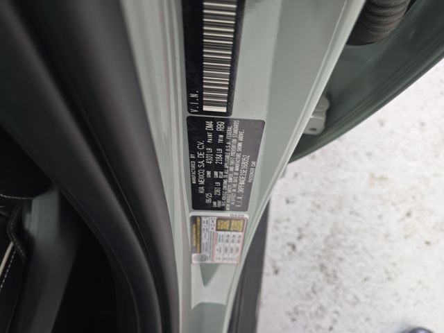 Pre-Owned 2025 Kia K4 GT-Line - photo - 13