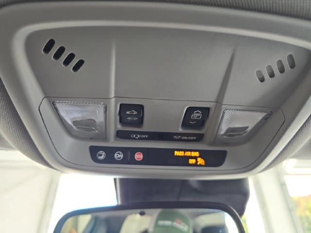 Pre-Owned 2021 Chevrolet Malibu LT - photo - 21
