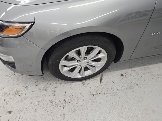 Pre-Owned 2024 Chevrolet Malibu LT - photo - 8