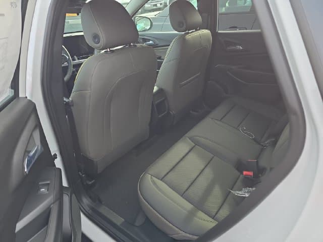 New 2026 Chevrolet Trax ACTIV - photo - 9