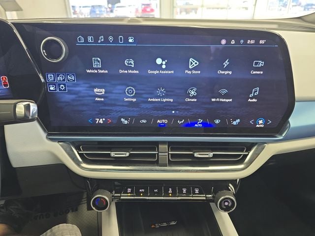 Pre-Owned 2025 Chevrolet Equinox EV LT - photo - 14