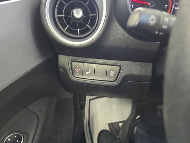 Pre-Owned 2024 Kia Forte LXS - photo - 19