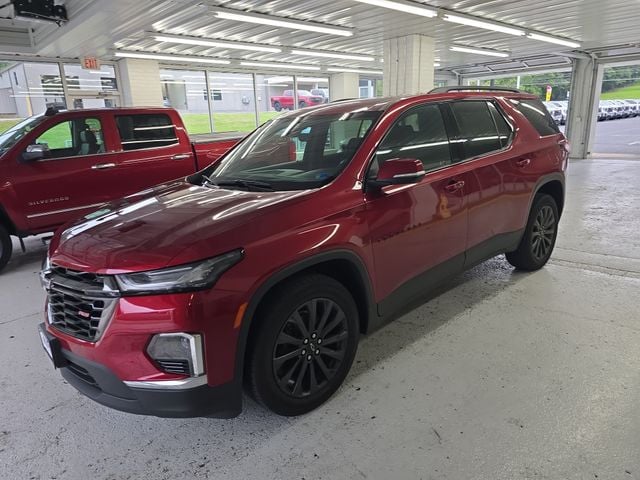 Pre-Owned 2023 Chevrolet Traverse RS - photo - 1