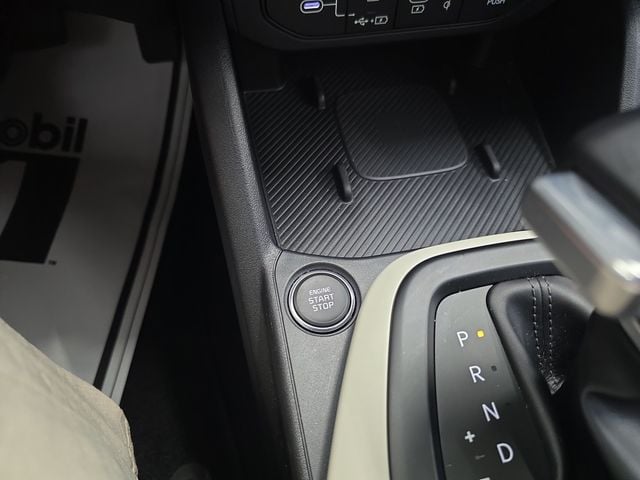 Pre-Owned 2025 Kia K4 GT-Line - photo - 21