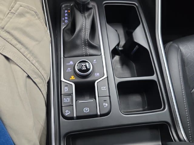 Pre-Owned 2023 Kia Sorento X-Line EX - photo - 21