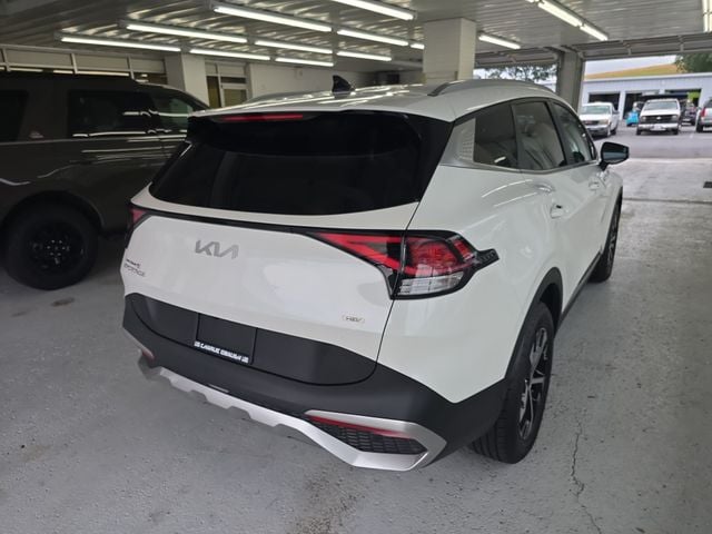 Pre-Owned 2023 Kia Sportage Hybrid EX - photo - 4