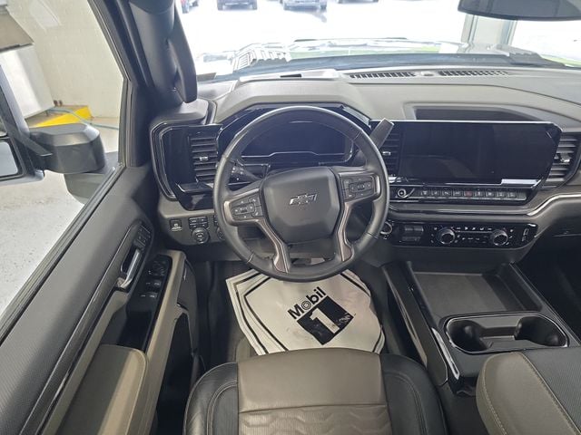 Pre-Owned 2025 Chevrolet Silverado 2500HD ZR2 - photo - 11