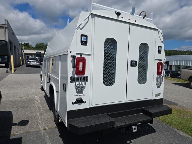 New 2025 Chevrolet Express 3500 Work Van - photo - 2