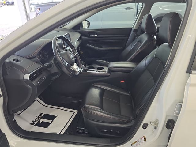 Pre-Owned 2019 Nissan Altima 2.5 SR - photo - 13