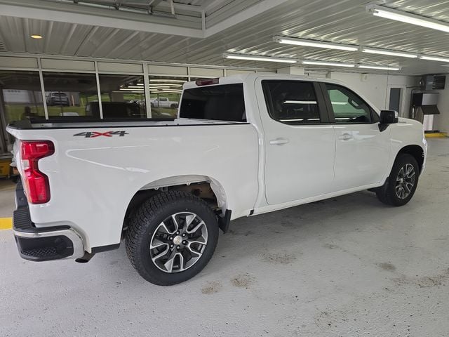 Pre-Owned 2024 Chevrolet Silverado 1500 LT - photo - 5