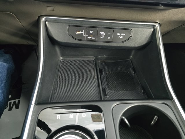 Pre-Owned 2025 Kia Carnival Hybrid EX - photo - 21