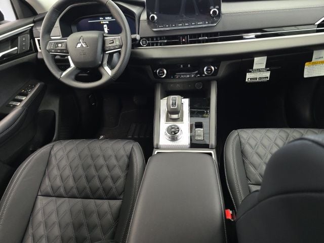 Pre-Owned 2024 Mitsubishi Outlander SEL - photo - 14