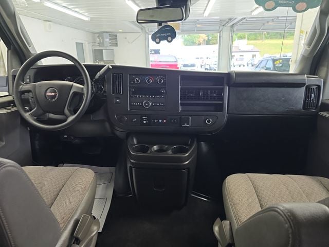 Pre-Owned 2025 GMC Savana 3500 LT - photo - 8