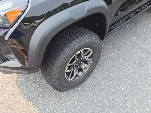 New 2026 Chevrolet Colorado ZR2 - photo - 8
